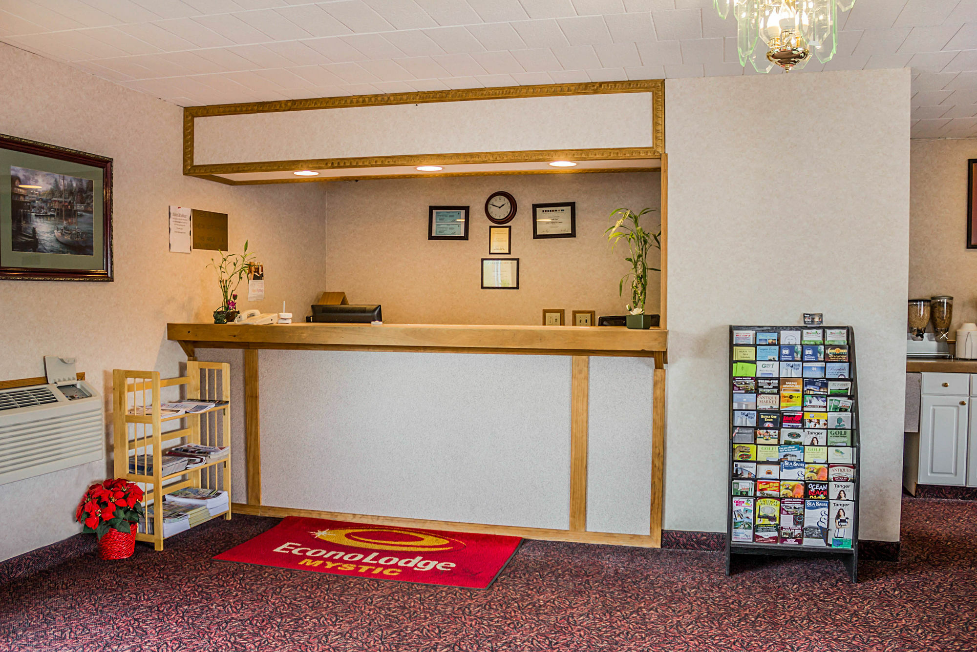 Rodeway Inn Мистик Экстерьер фото